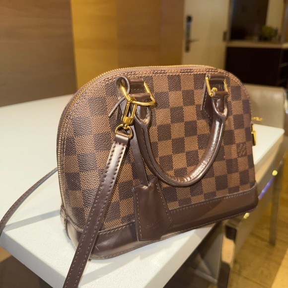 Authentic Louis Vuitton Alma BB - Picture 8 of 16
